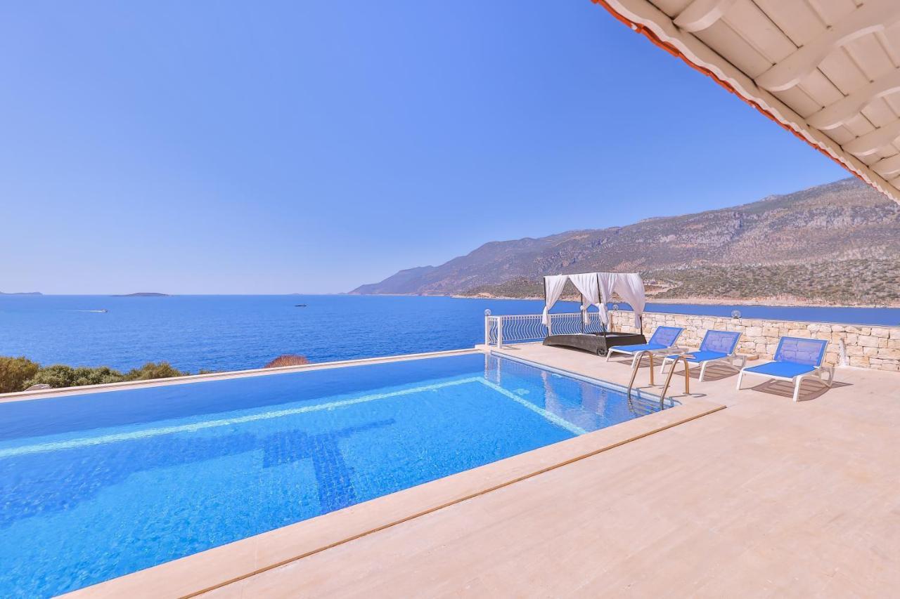 La Kumsal Denize Sifir Ve Ozel Havuzlu Dubleks Suit Kaş Kültér fotó
